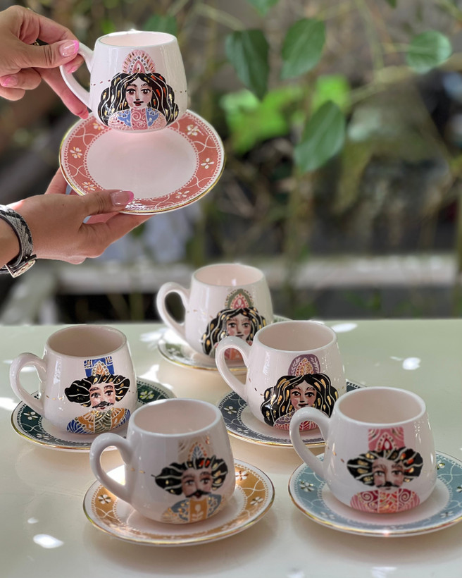 فنجان و نعلبکی دستساز طرح قجری