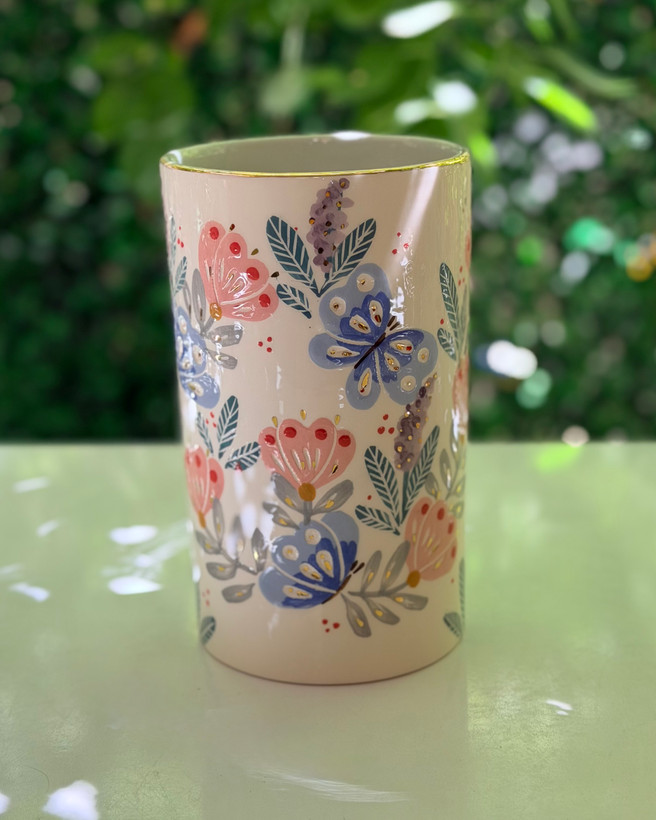 گلدان استوانه طرح گل و پروانه آبی